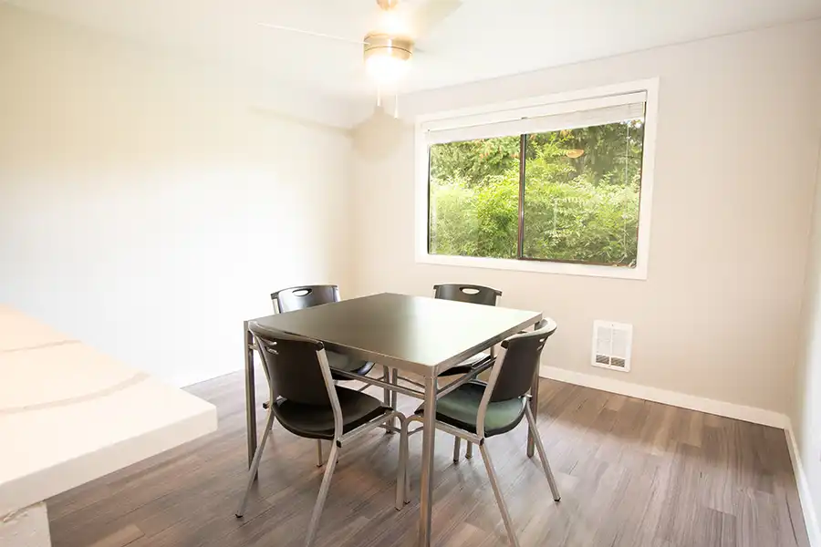 Kitchen table with 4 chairs.